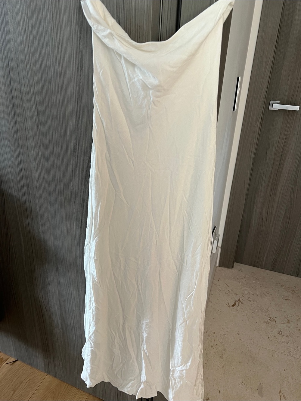 NWT REVOLVE Australia SHOWPO Aaliya linen blend strapless slip dress US 4 - Picture 9 of 10